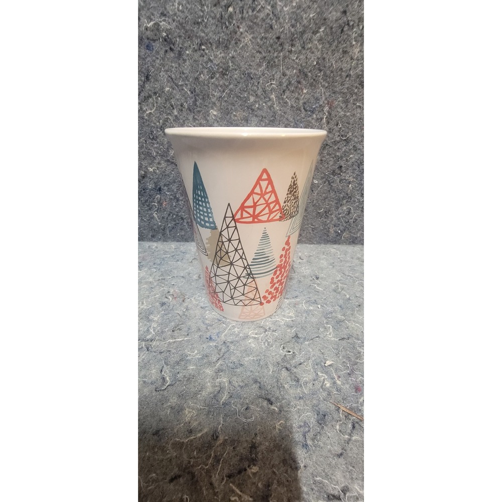 Starbucks 2018 Holiday Christmas Tree Coffee/Tea Cup 11oz